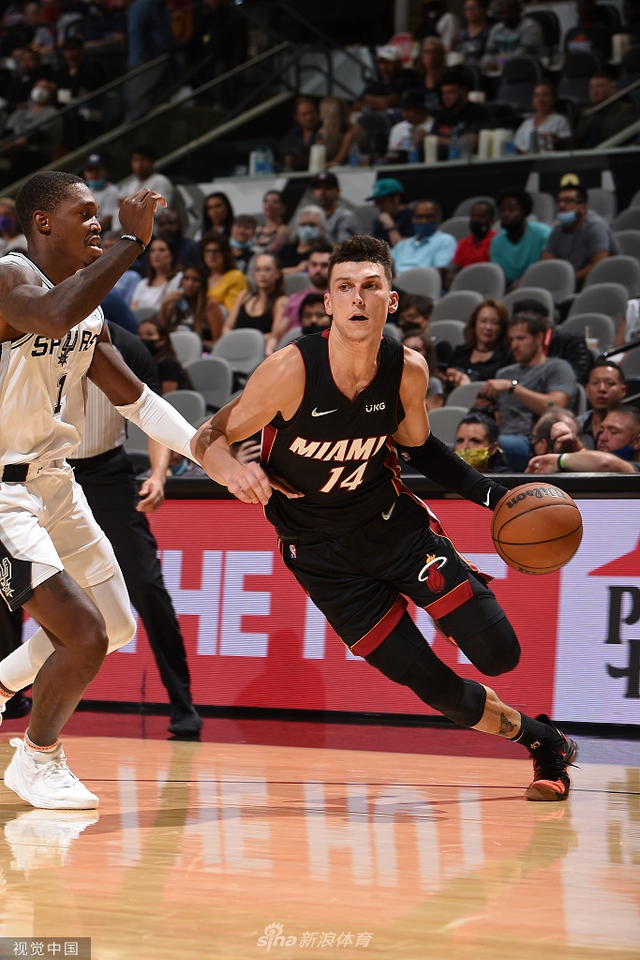 将通过阿森 将通过阿森