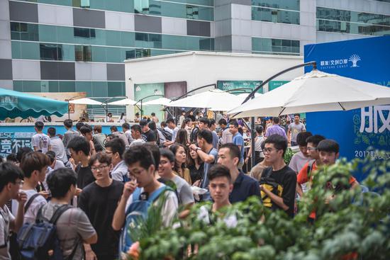 而在最新的 而在最新的